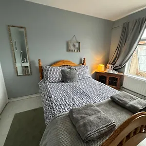  Privatunterkunft House Near To Castlecourt Shopping Großbritannien